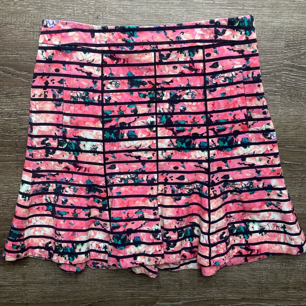Banana Republic Pink Floral Mini Skirt Size 4P
